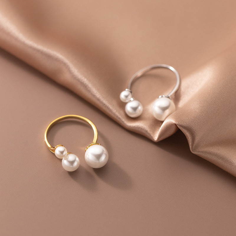 ADJUSTABLE TRIANGULAR FRESHWATER PEARL RING | ELEGANT, CUSTOMISABLE DESIGN