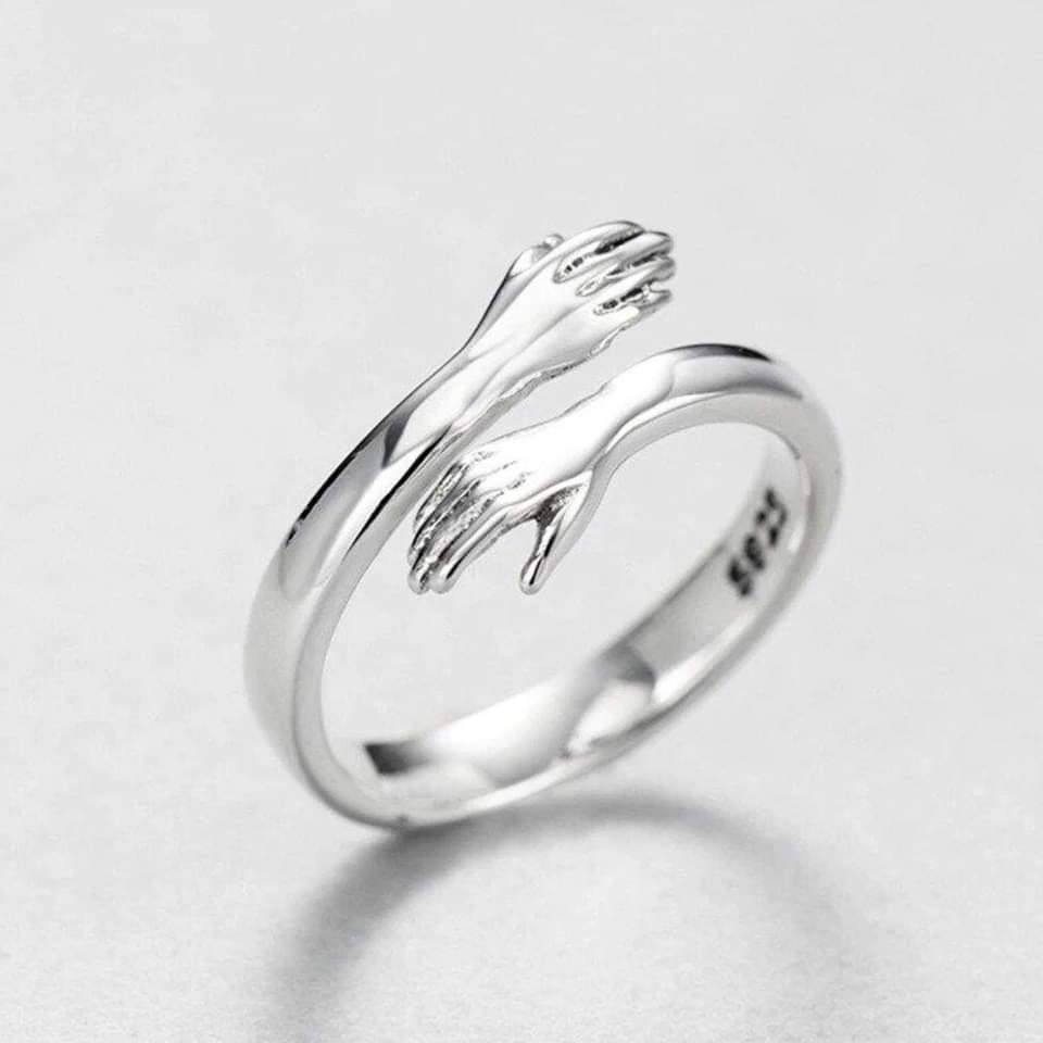 SILVER ADJUSTABLE KISS RING | FLEXIBLE DESIGN, COMFORTABLE AND STYLISH