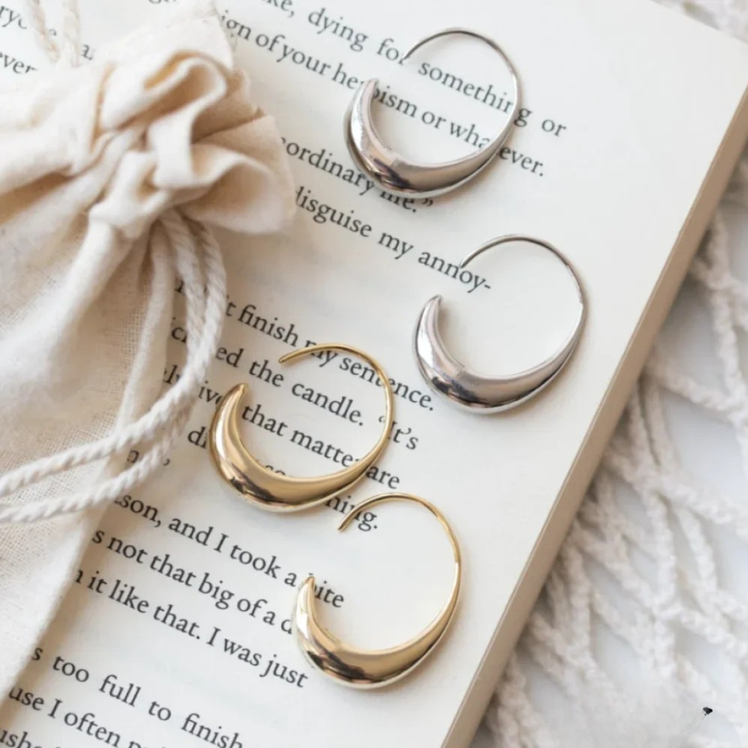 LUXURY GOLD AND SILVER EARRINGS | ELEGANT DESIGN, HIGH-QUALITY JEWELLERY