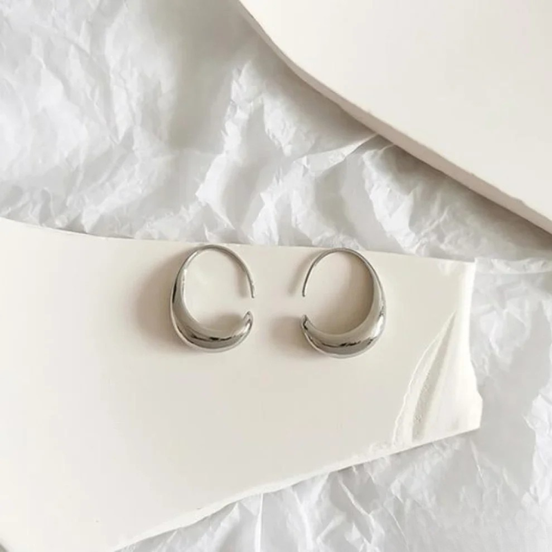 LUXURY GOLD AND SILVER EARRINGS | ELEGANT DESIGN, HIGH-QUALITY JEWELLERY