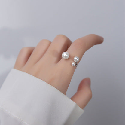 ADJUSTABLE TRIANGULAR FRESHWATER PEARL RING | ELEGANT, CUSTOMISABLE DESIGN
