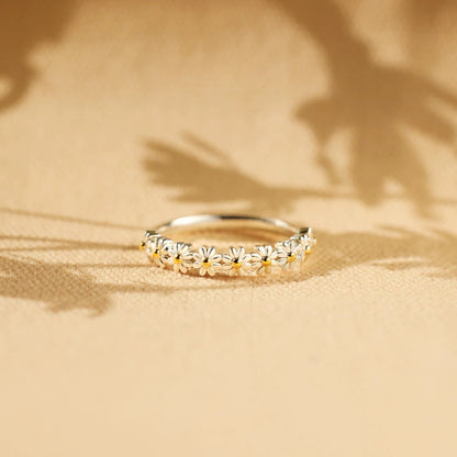 LUXURY FLOWER RING | ELEGANCE IN BLOOM