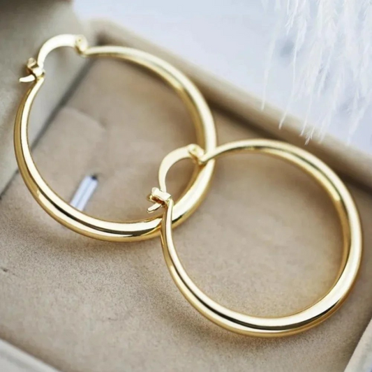 LARGE GOLDEN HOOP EARRINGS | ELEGANT, TIMELESS STYLE